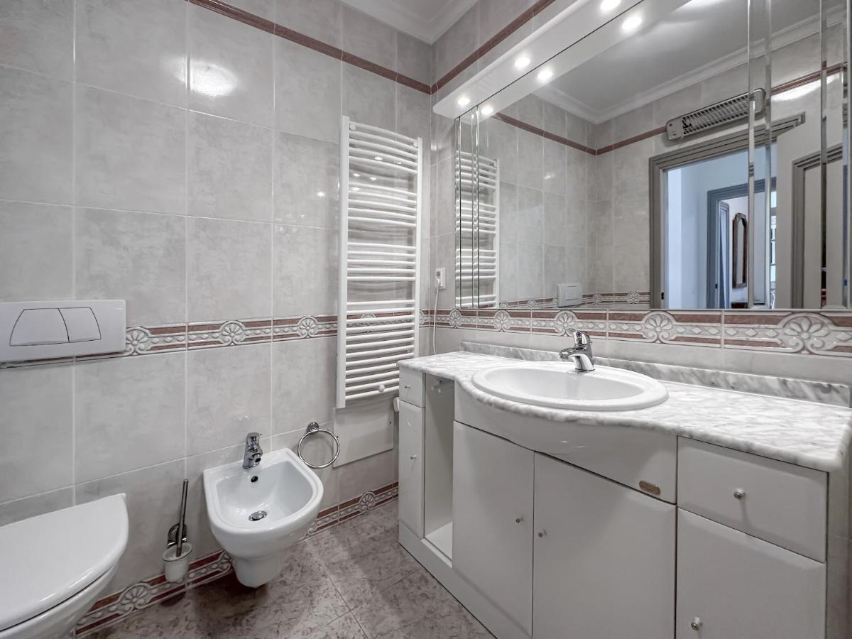 Luxury Apart Wstunning Sea Views, Walk Beach 阿尔布费拉 外观 照片